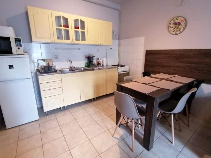 Zöld Béka Kölcsey I. Apartman Hajdúszoboszló Exterior foto